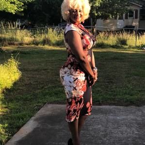 Meet your Posher, Tesia